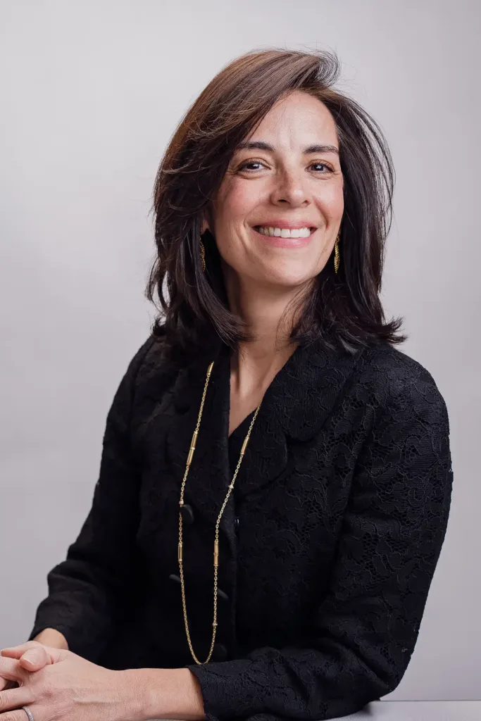 Veronica Theodoro Headshot