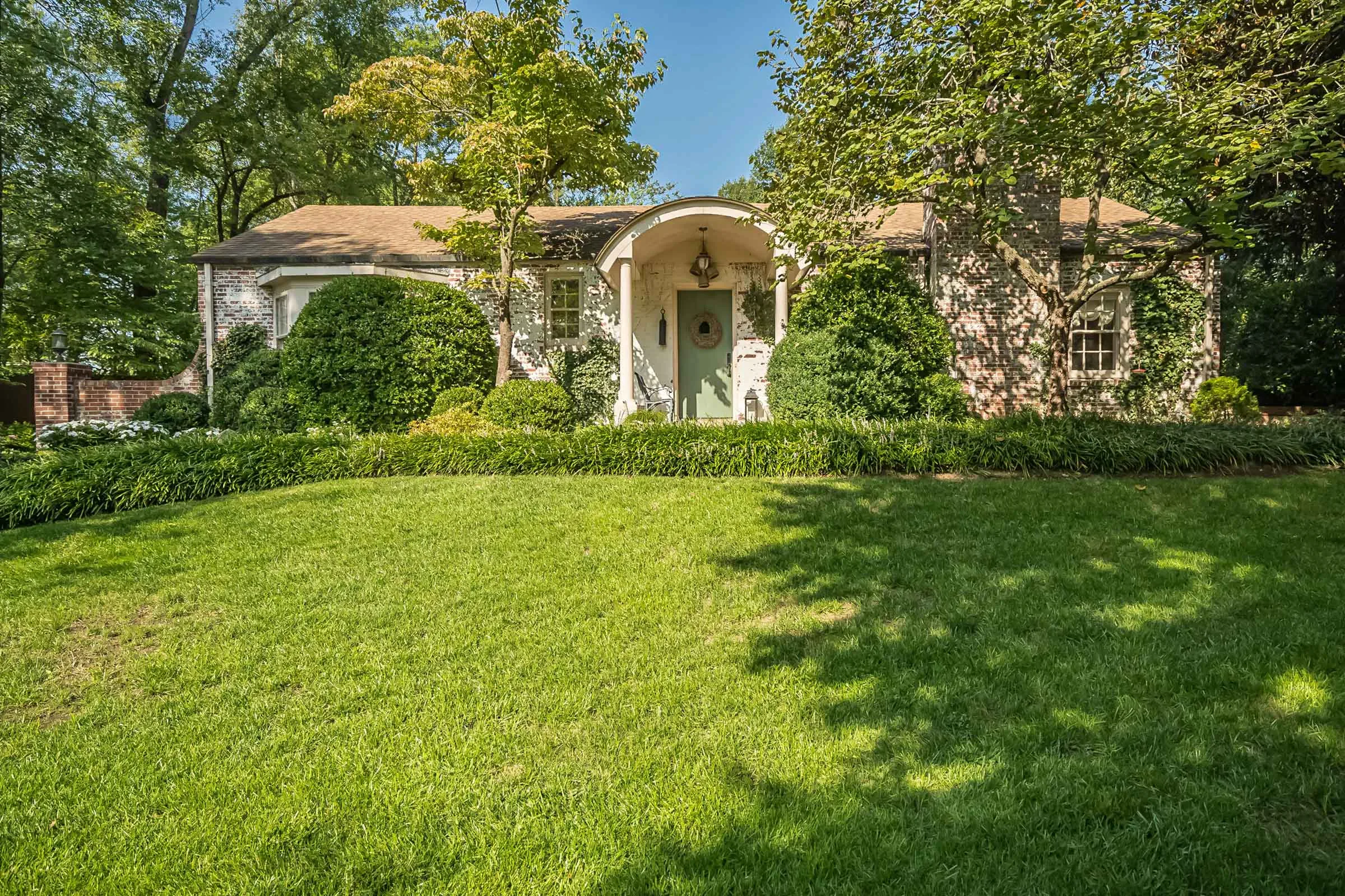 A home in Ladue hits the market