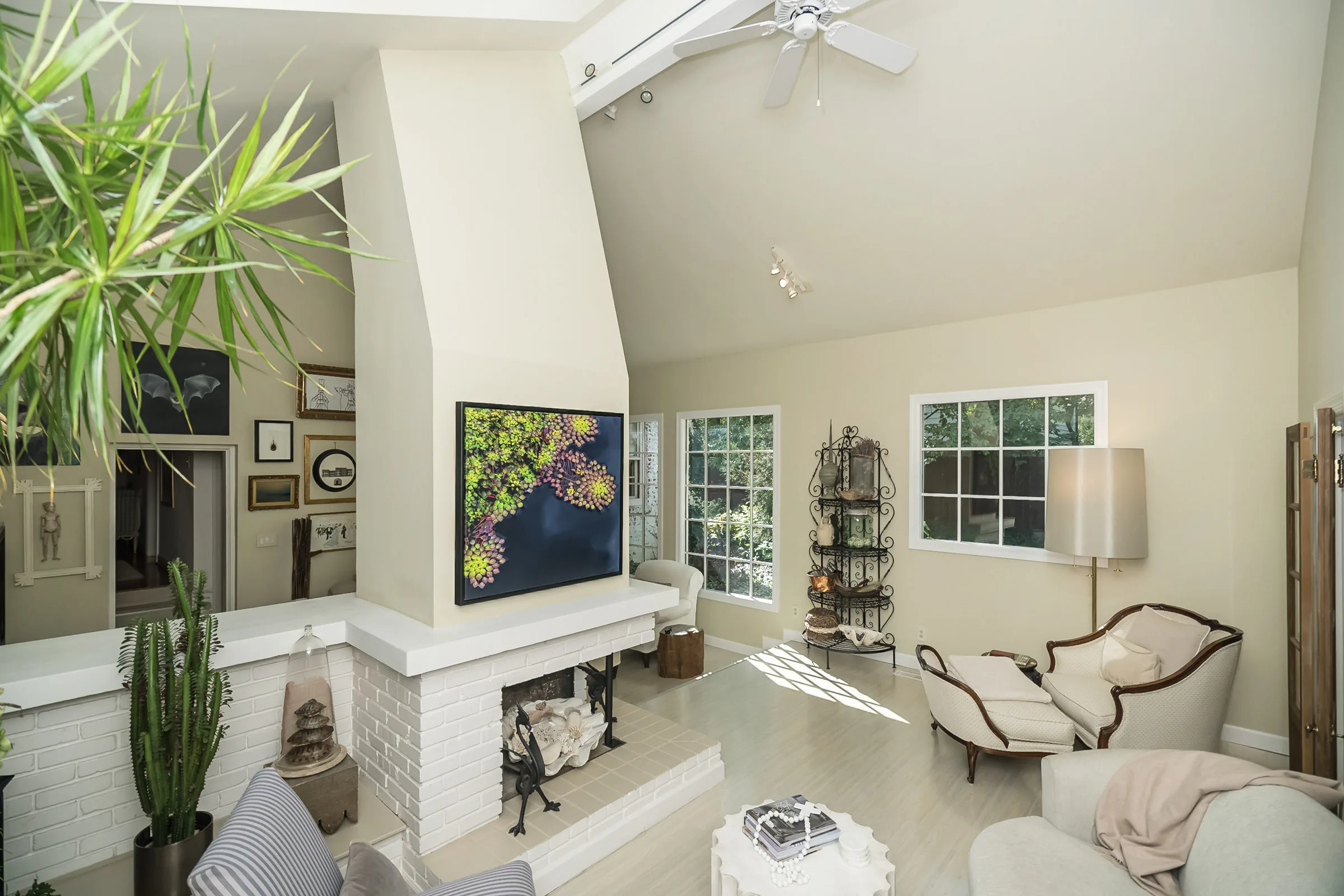 A Ladue home on 15 Daniel Road