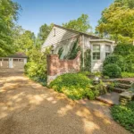 A Ladue home on 15 Daniel Road