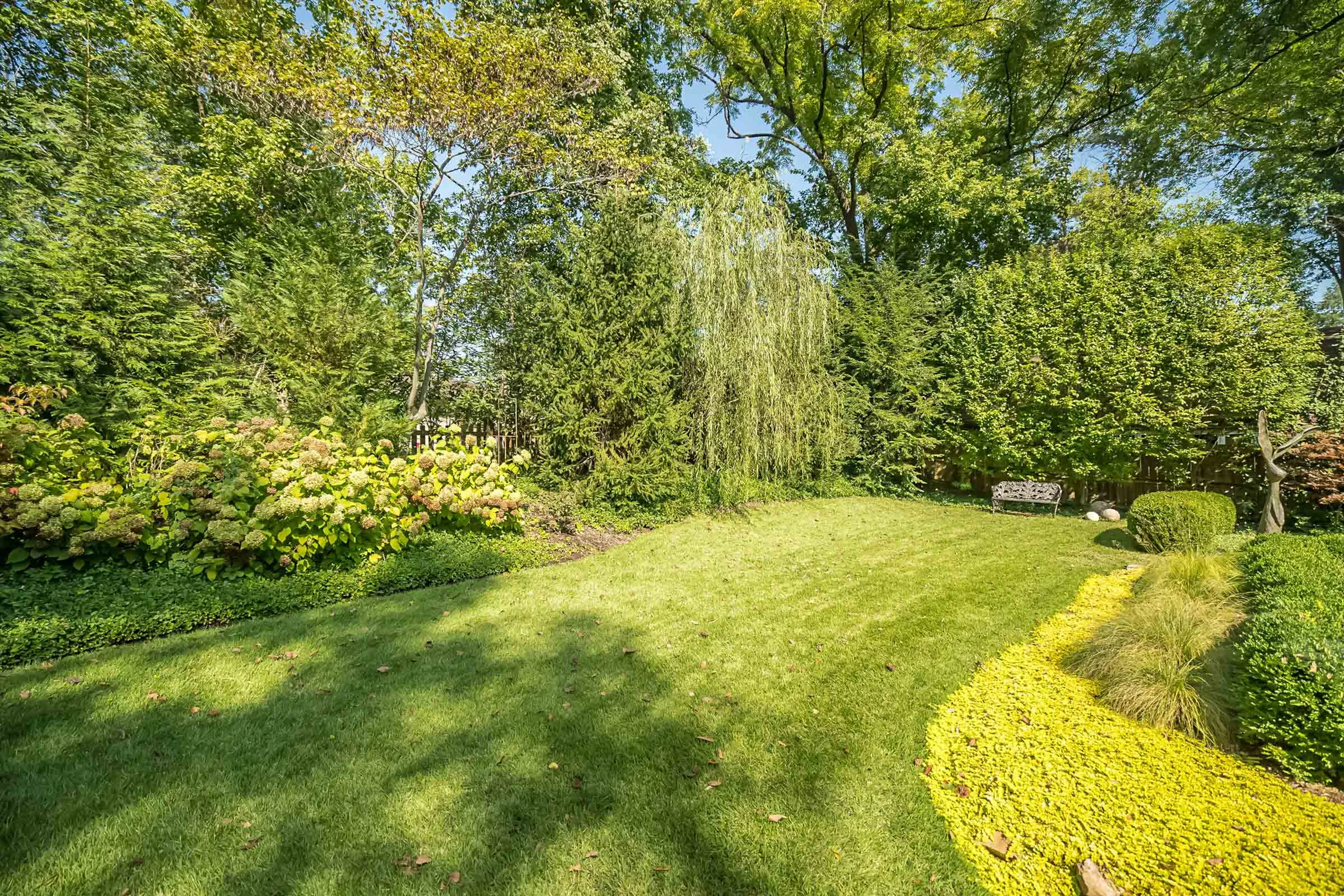A Ladue home on 15 Daniel Road