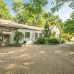 A Ladue home on 15 Daniel Road
