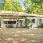 A Ladue home on 15 Daniel Road