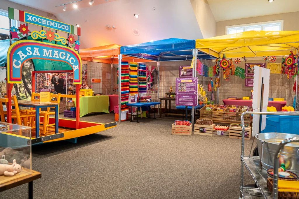 The market in The Magic House's "¡Viva México!"