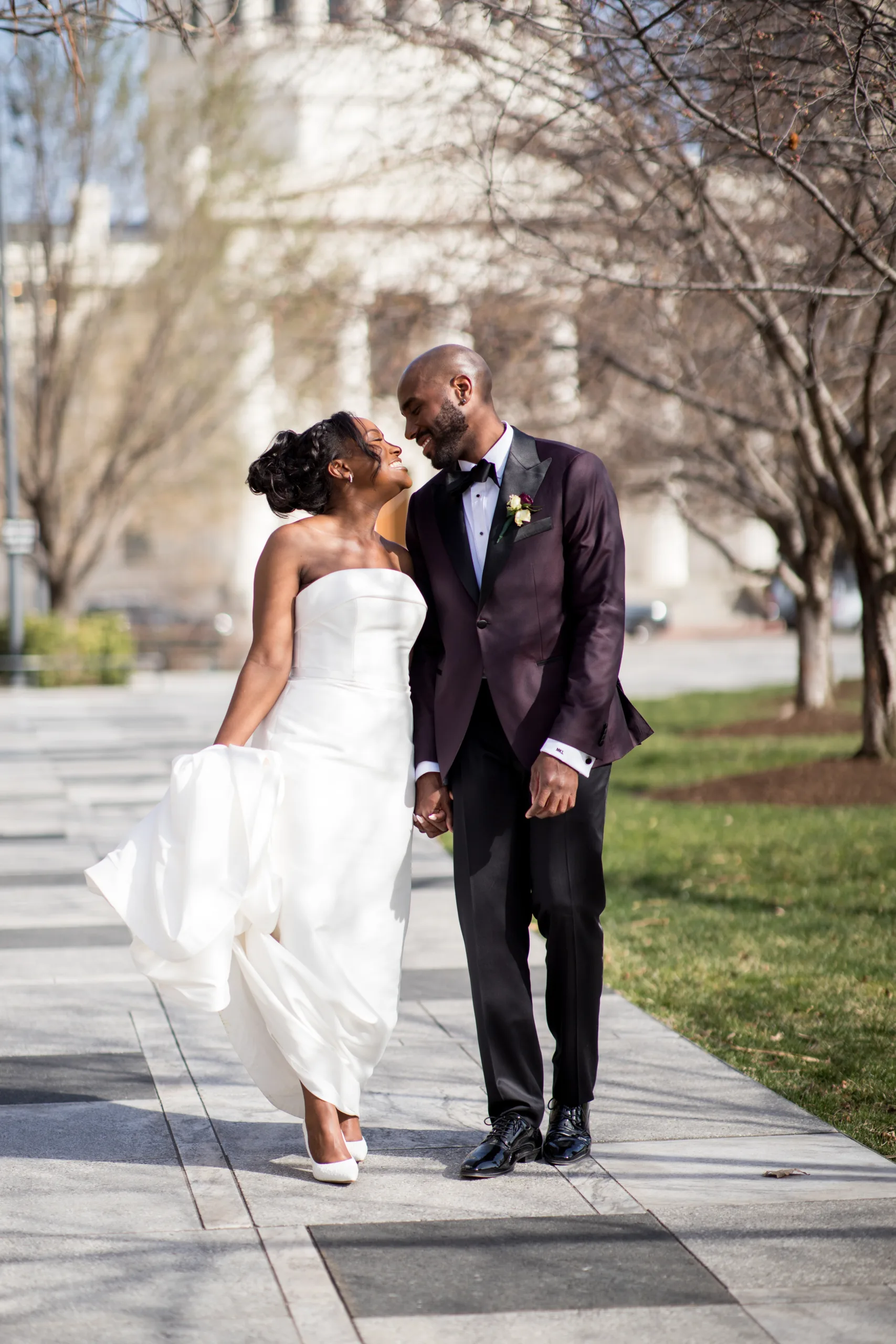 Lauren and Marcus Lee on their wedding day in front of the Old Courthouse