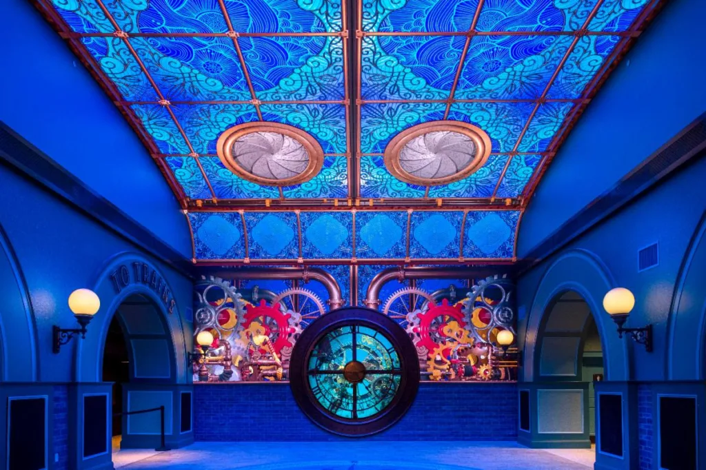 The Aquarium's Grand Lobby Clock