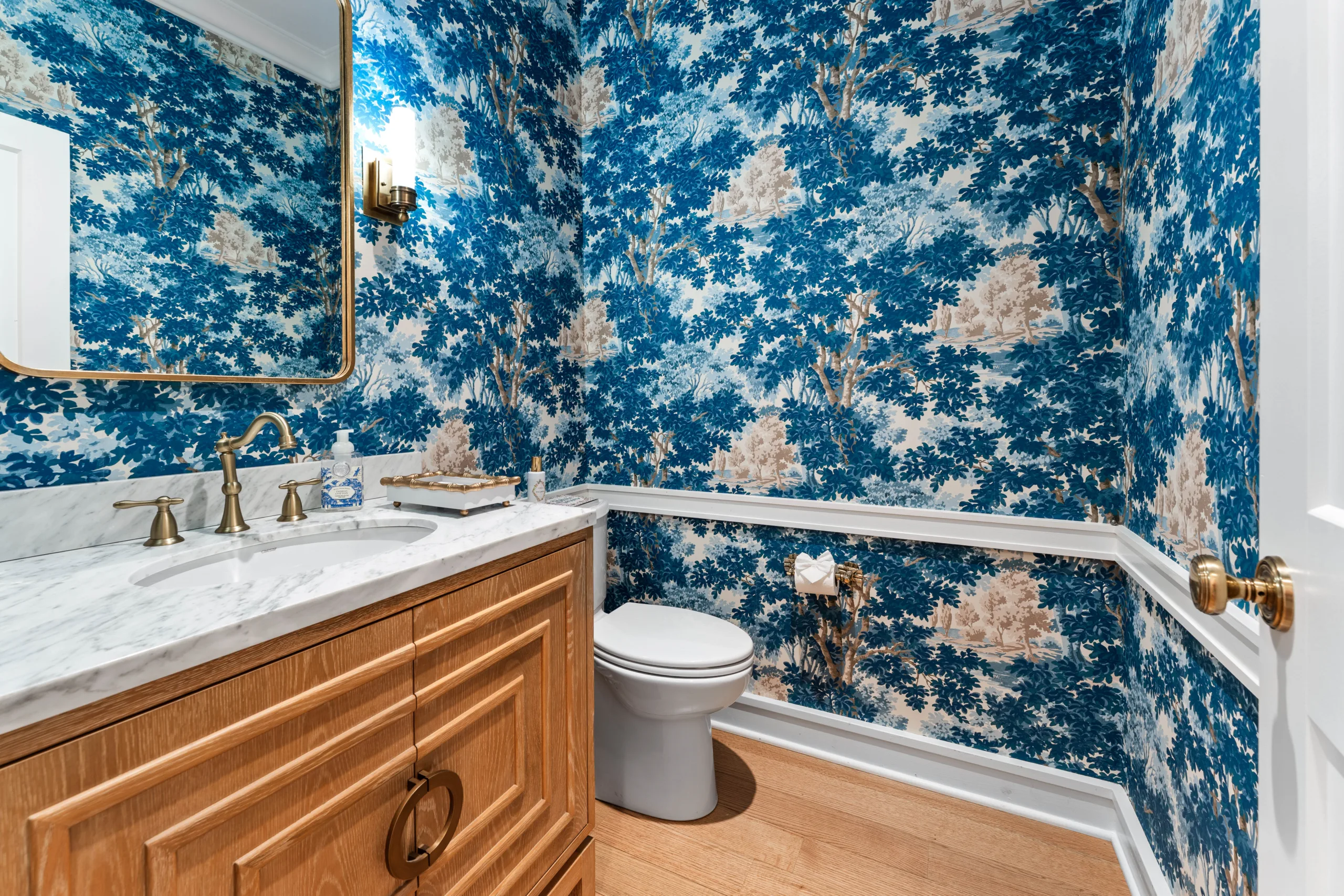 A Creve Coeur home on 19 Woodbridge Manor