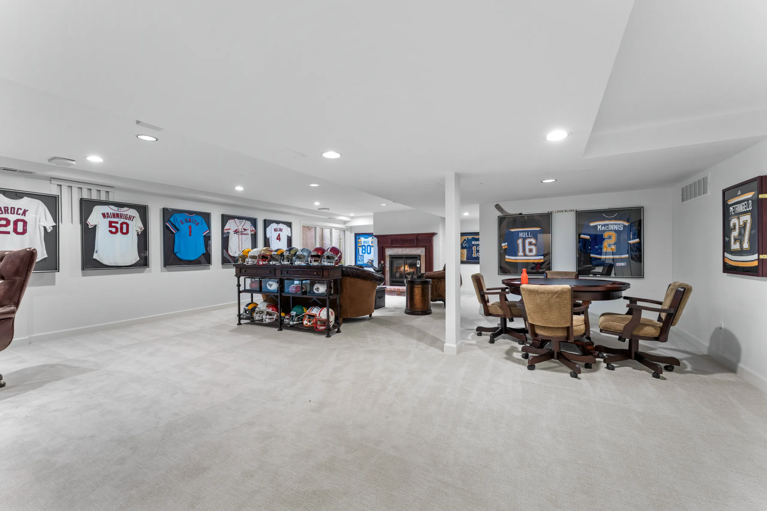 A Creve Coeur home on 19 Woodbridge Manor