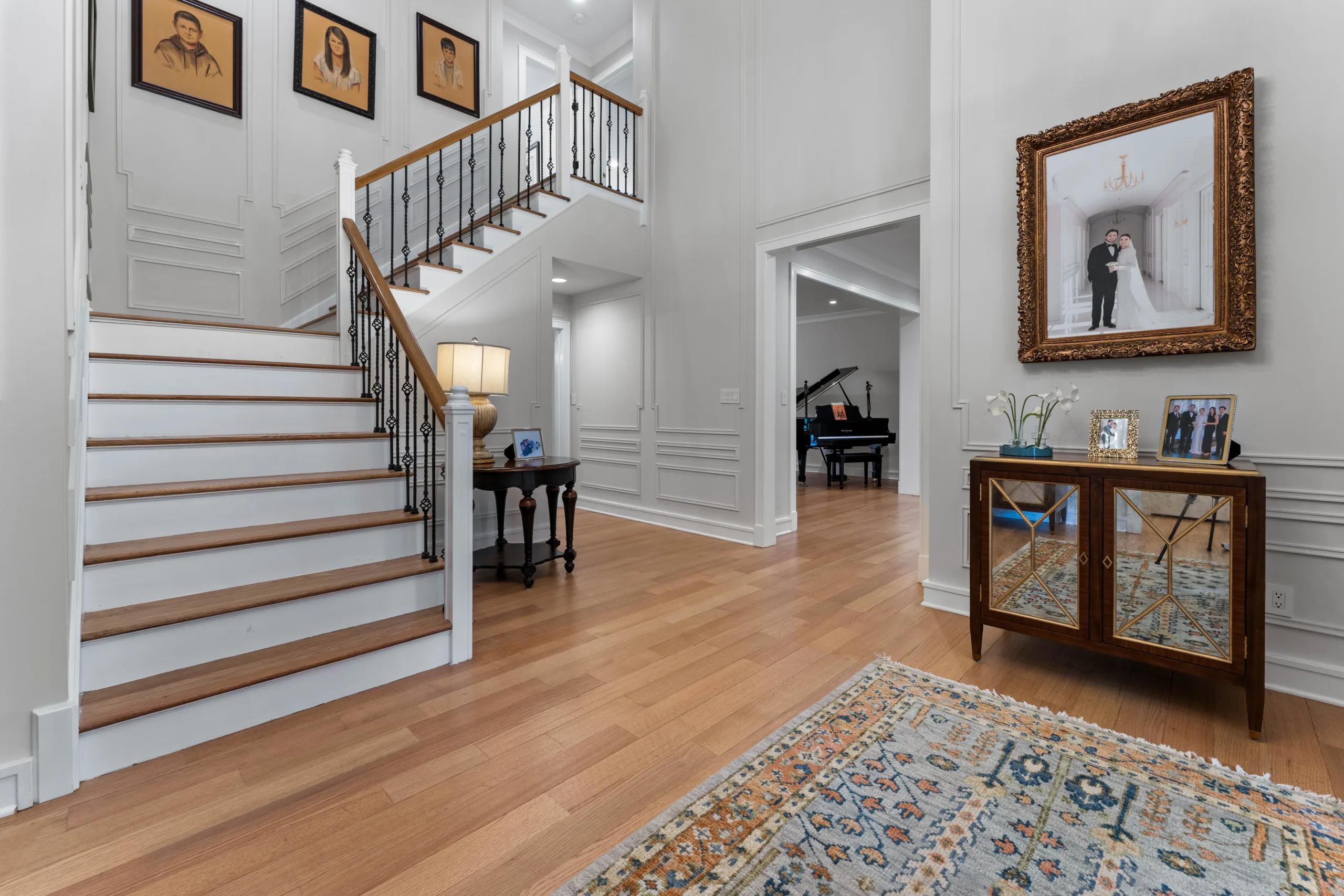 A Creve Coeur home on 19 Woodbridge Manor
