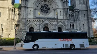 Platinum Transportation STL bus