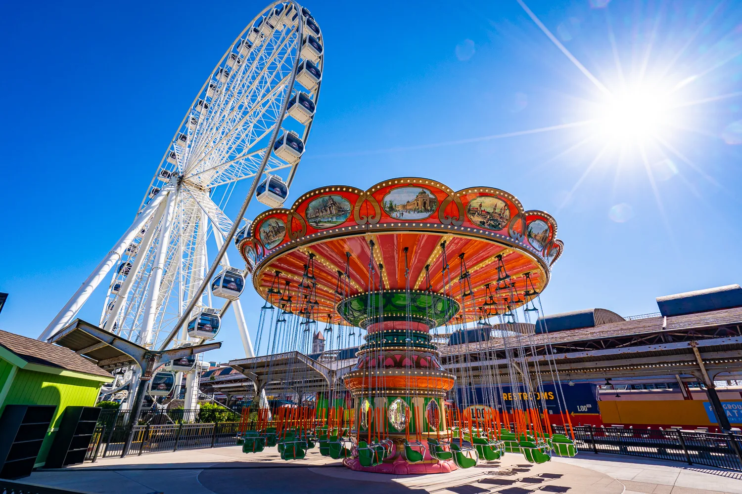St. Louis Union Station's Wave Swinger