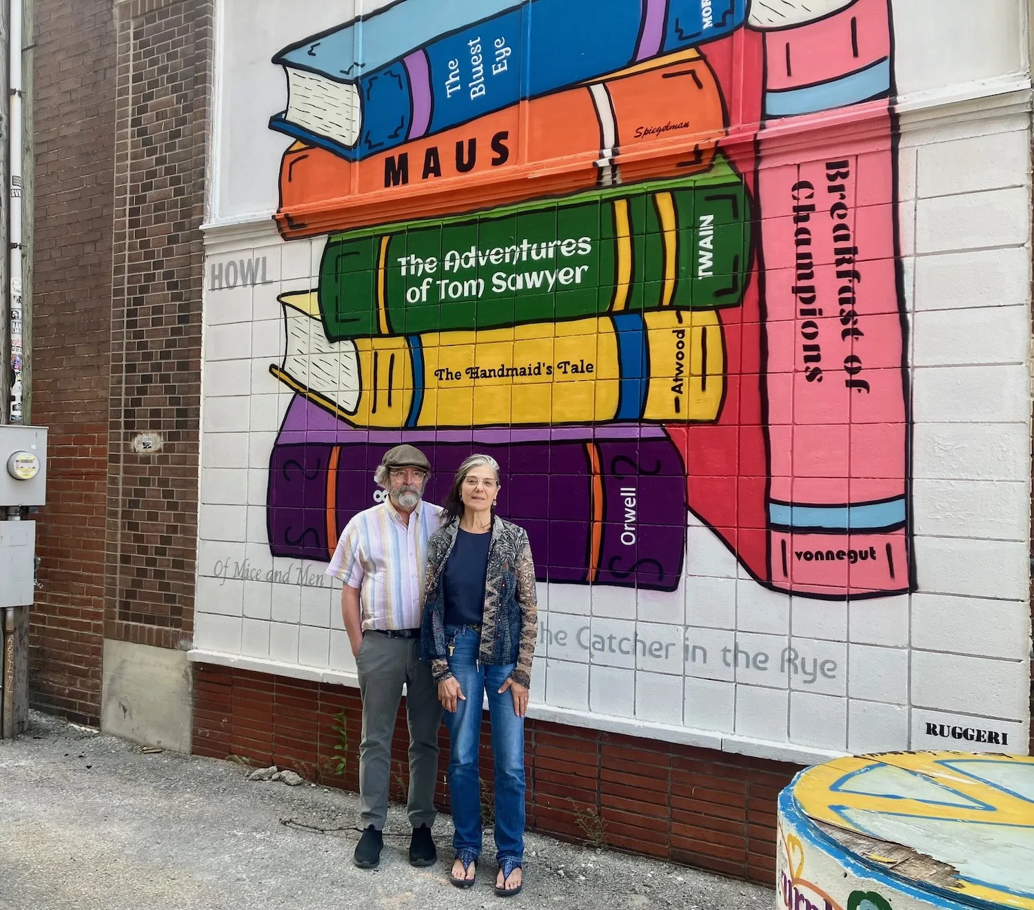 Big increase in online orders has St. Louis bookstore owners scratching their heads