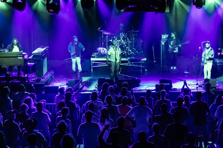 Karl Denson’s Tiny Universe