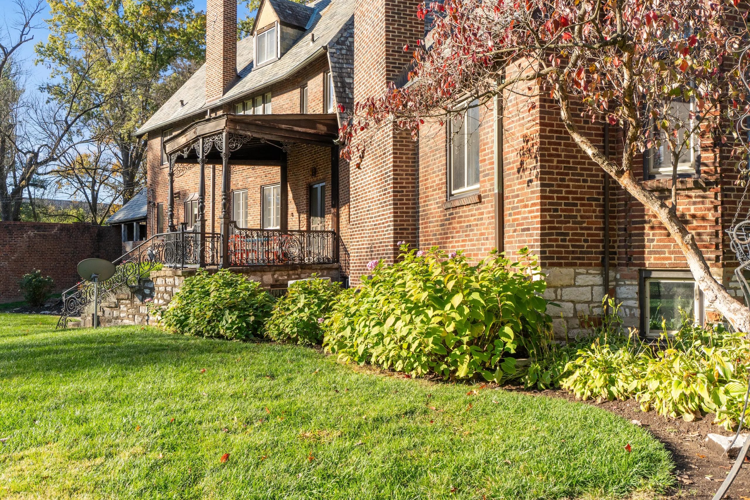 A Hampton Park home on 1250 Hampton Park Drive