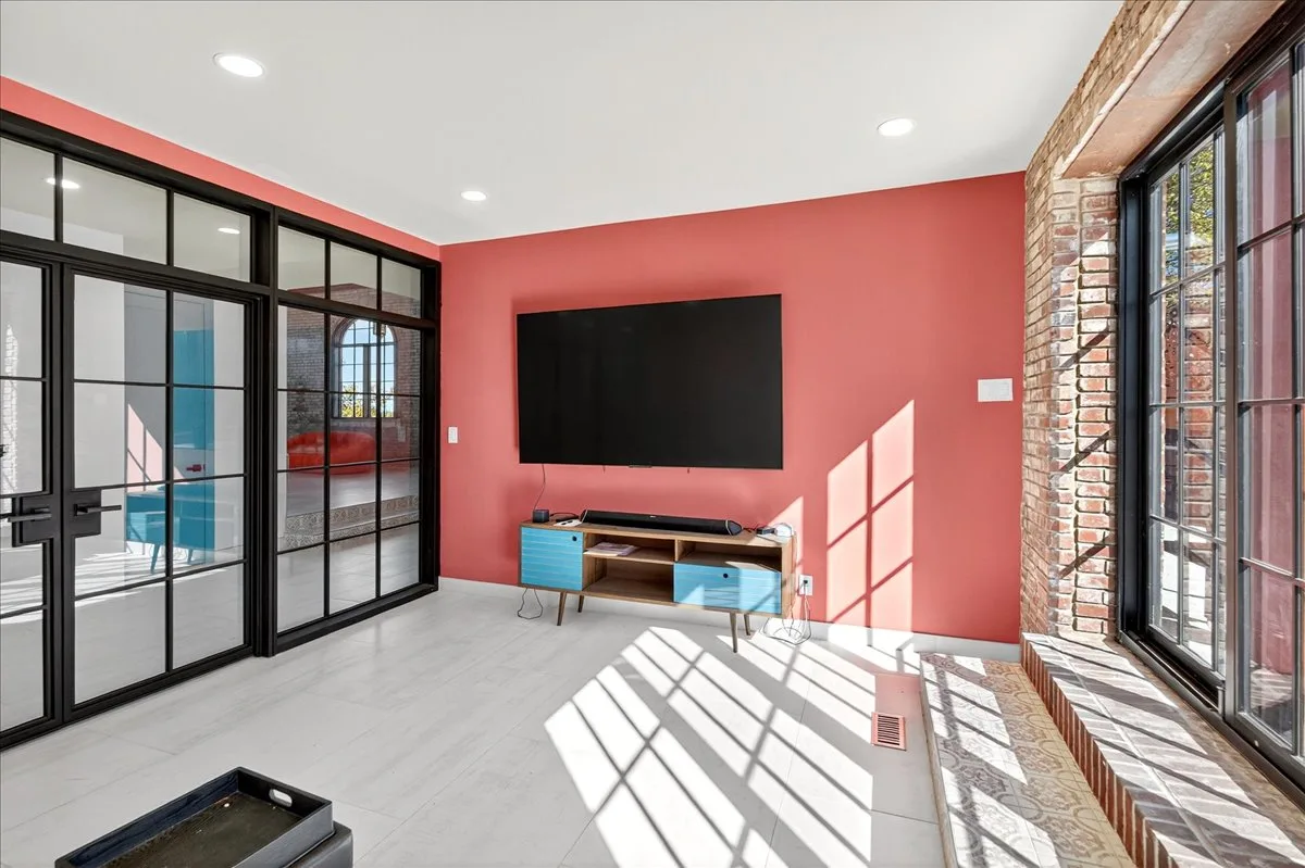 A Central West End home on 1034 S Kingshighway