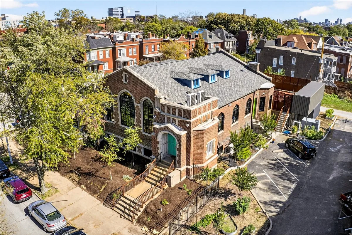 A Central West End home on 1034 S Kingshighway