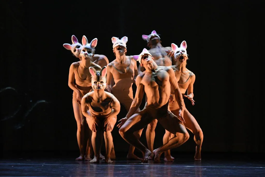 MOMIX performs "Down the Rabbit Hole" from 'Alice.'