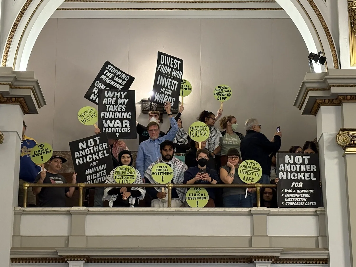 St. Louis aldermen pass resolution urging divestment from war, but impact is unclear