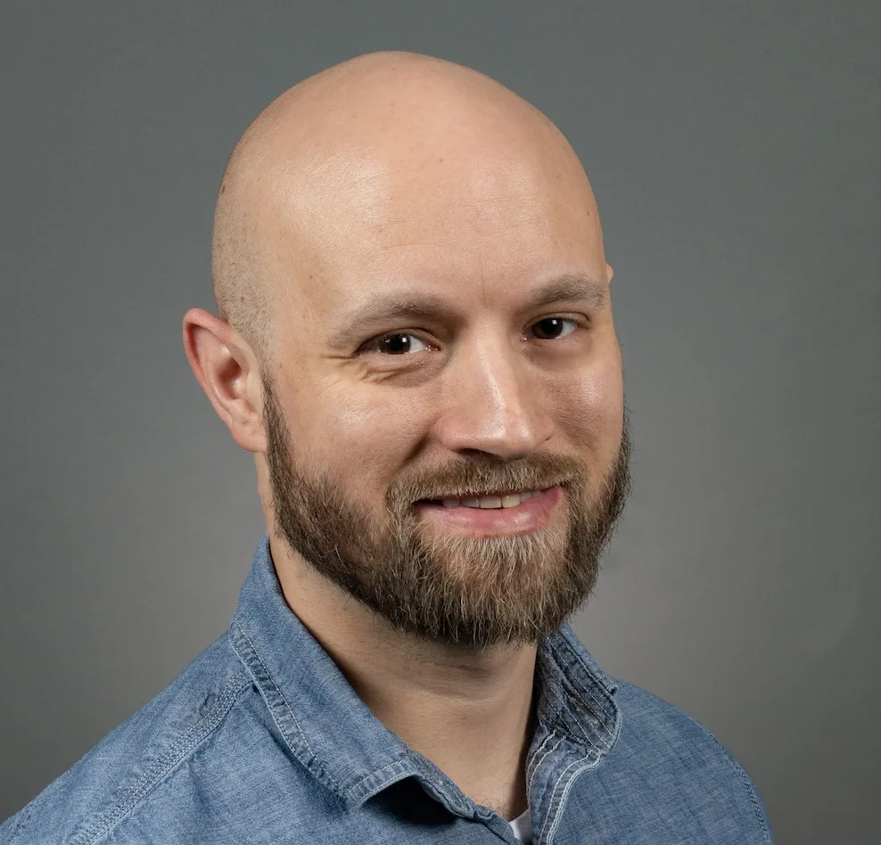 Zach Smith headshot
