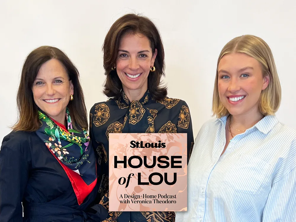 Christmas tree decorating with St. Louis pros Suzanne Miller and Rae Sutton