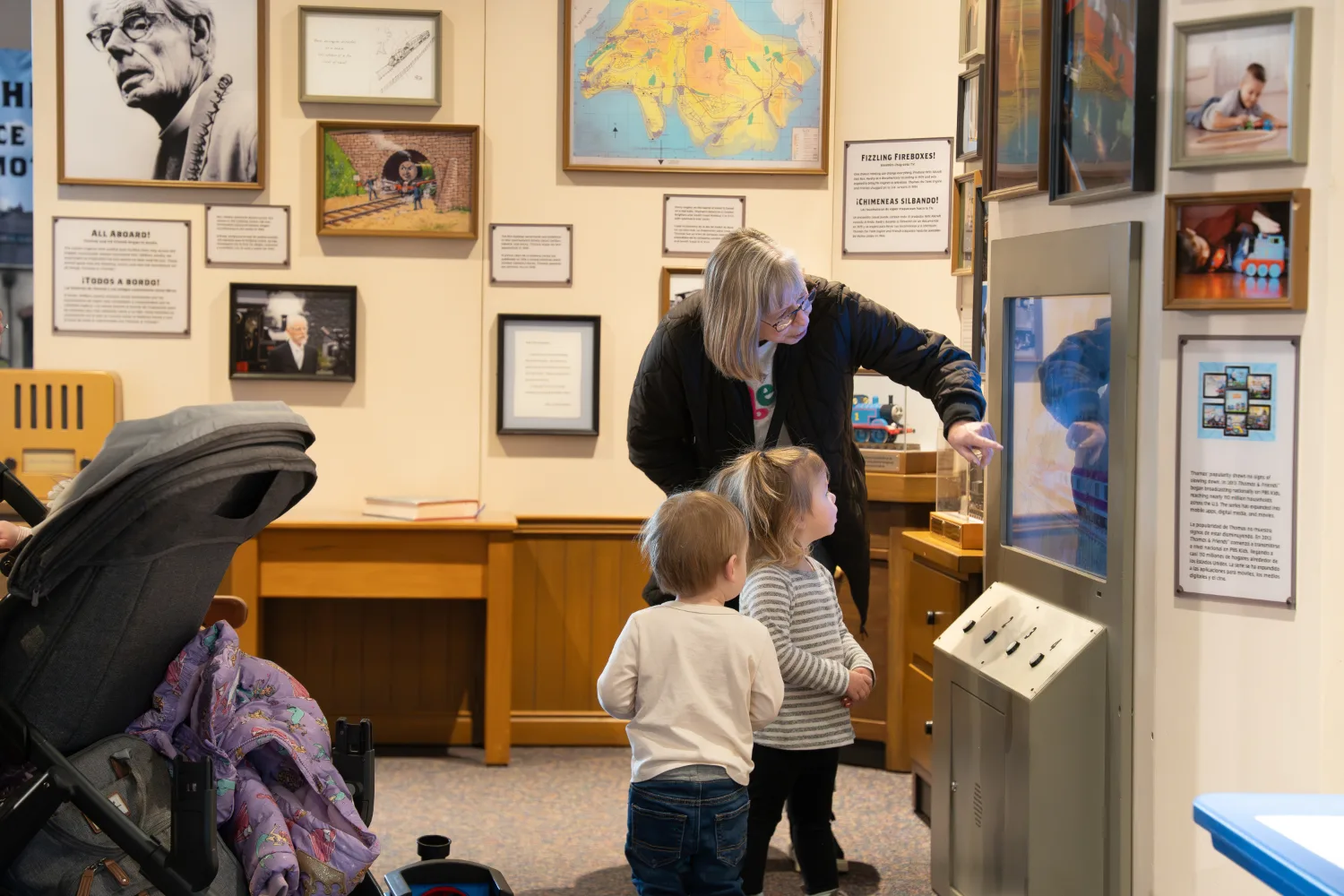 St. Louis Magazine's St. Louis Family Playdate at The Magic House