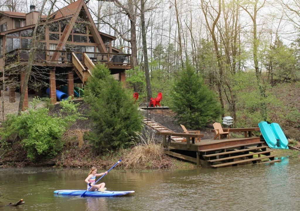 Paddleboarding at a chalet in Innsbrook, Missouri
