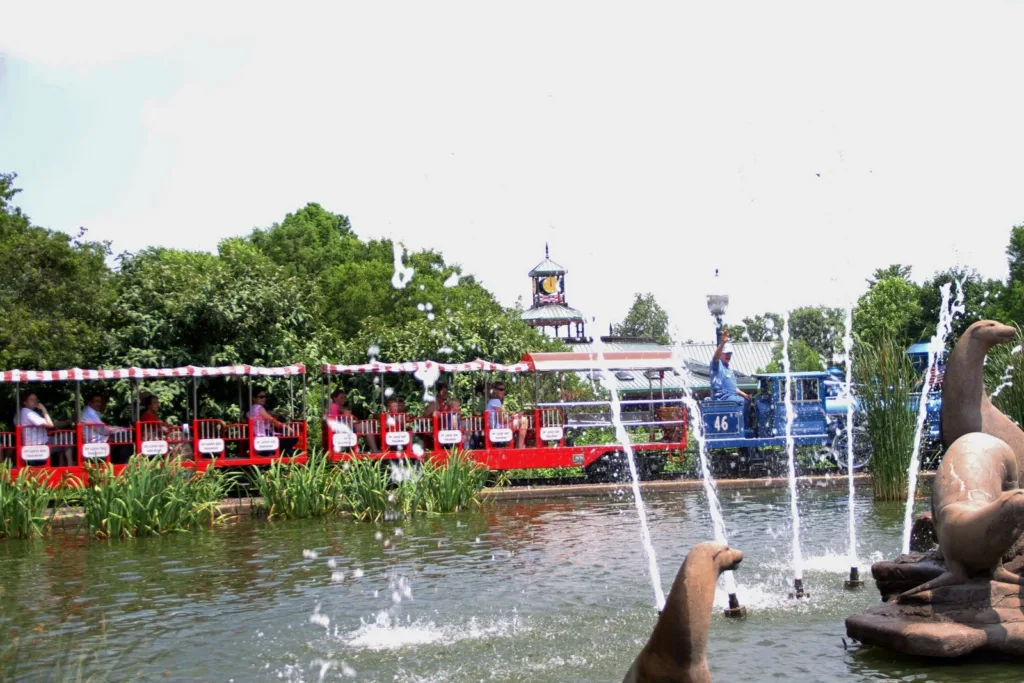 The Saint Louis Zoo train