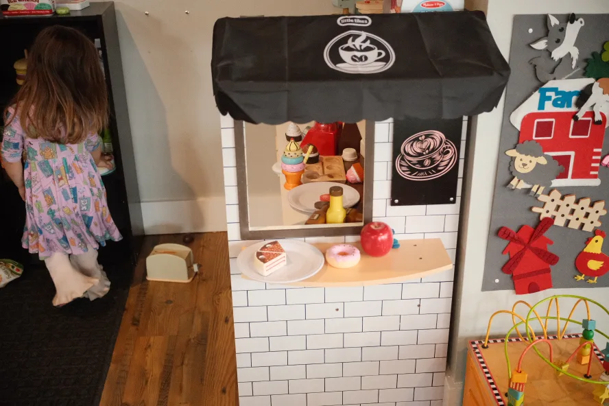 Family Playdate at Macklind Make & Play