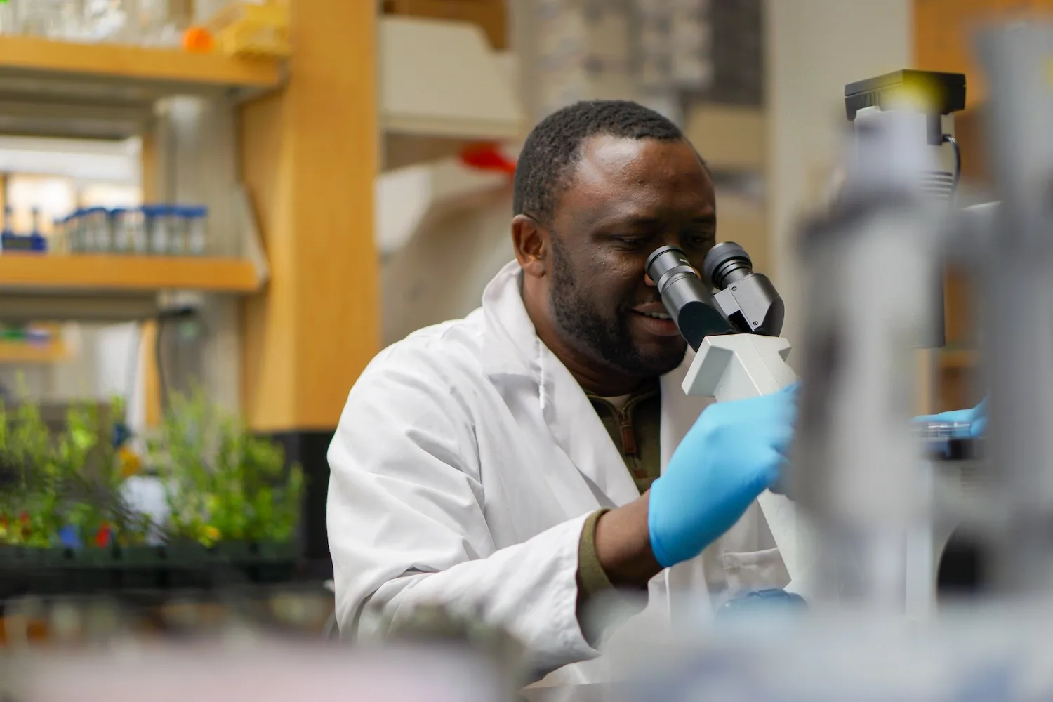 Arnaud Djami Tchatchou of Danforth Plant Science Center, Peptyde Bio team in lab