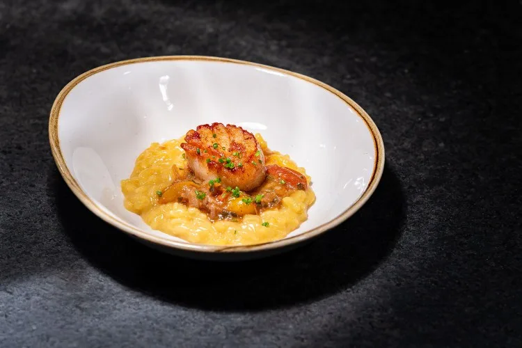 Pesce | seared scallop + saffron risotto + charred tomato