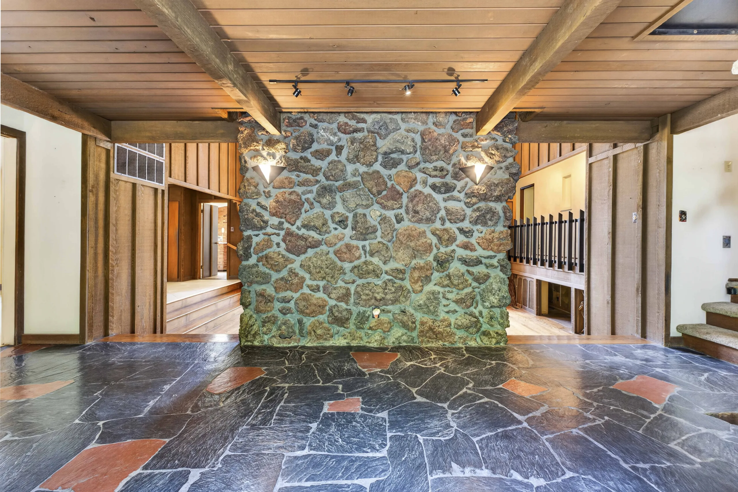 A Frontenac home on 2 Villa Coublay Drive