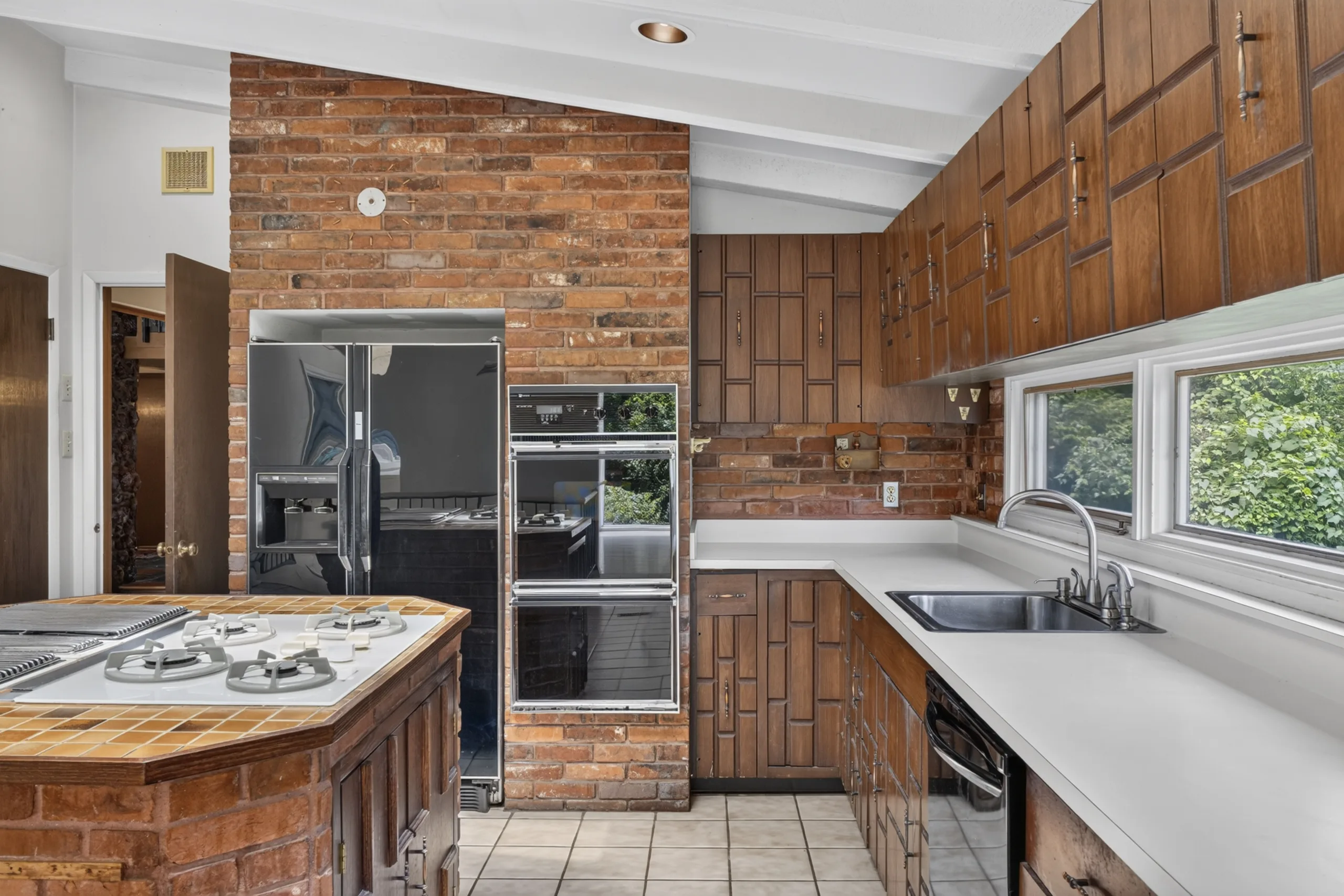 A Frontenac home on 2 Villa Coublay Drive