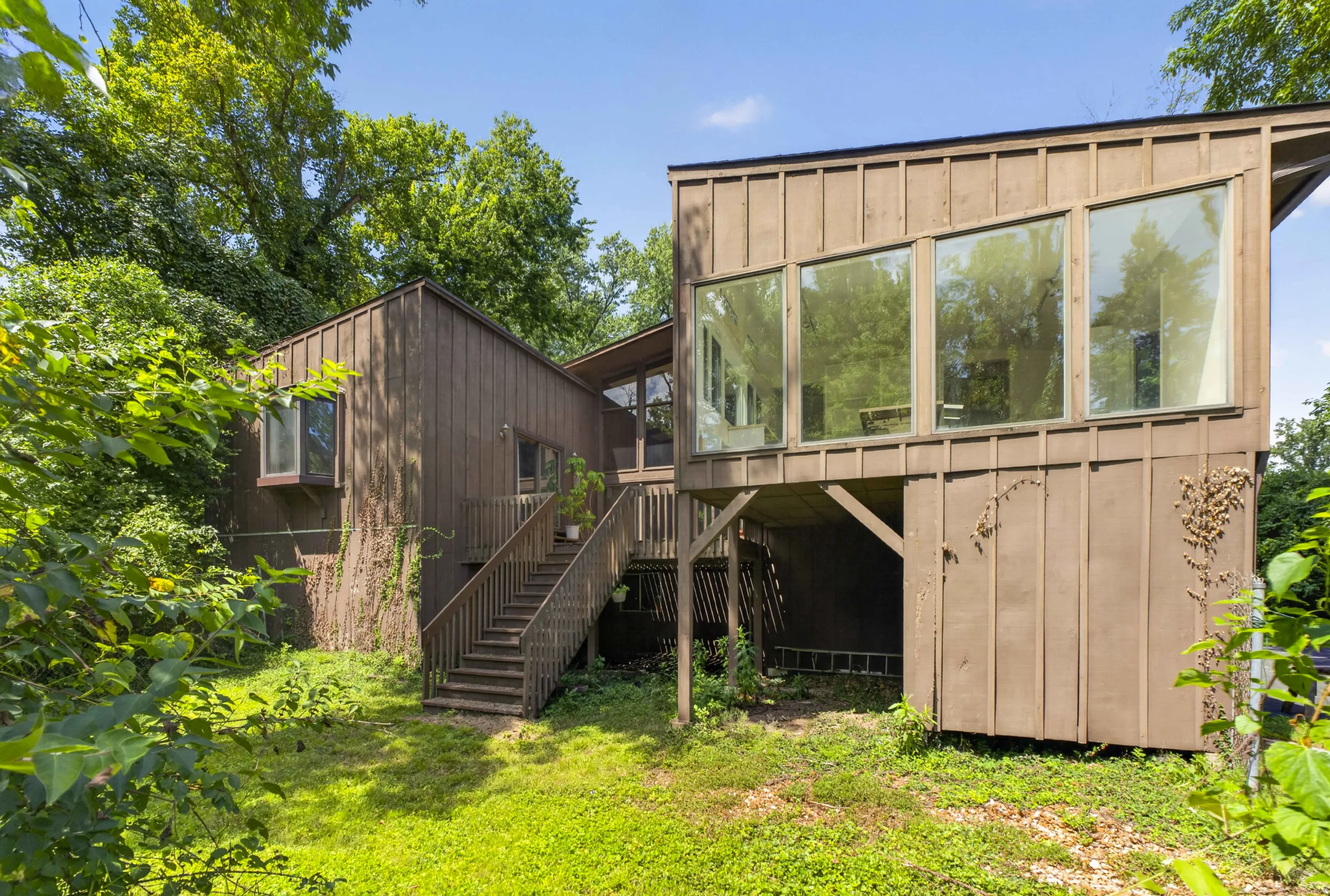 A Frontenac home on 2 Villa Coublay Drive