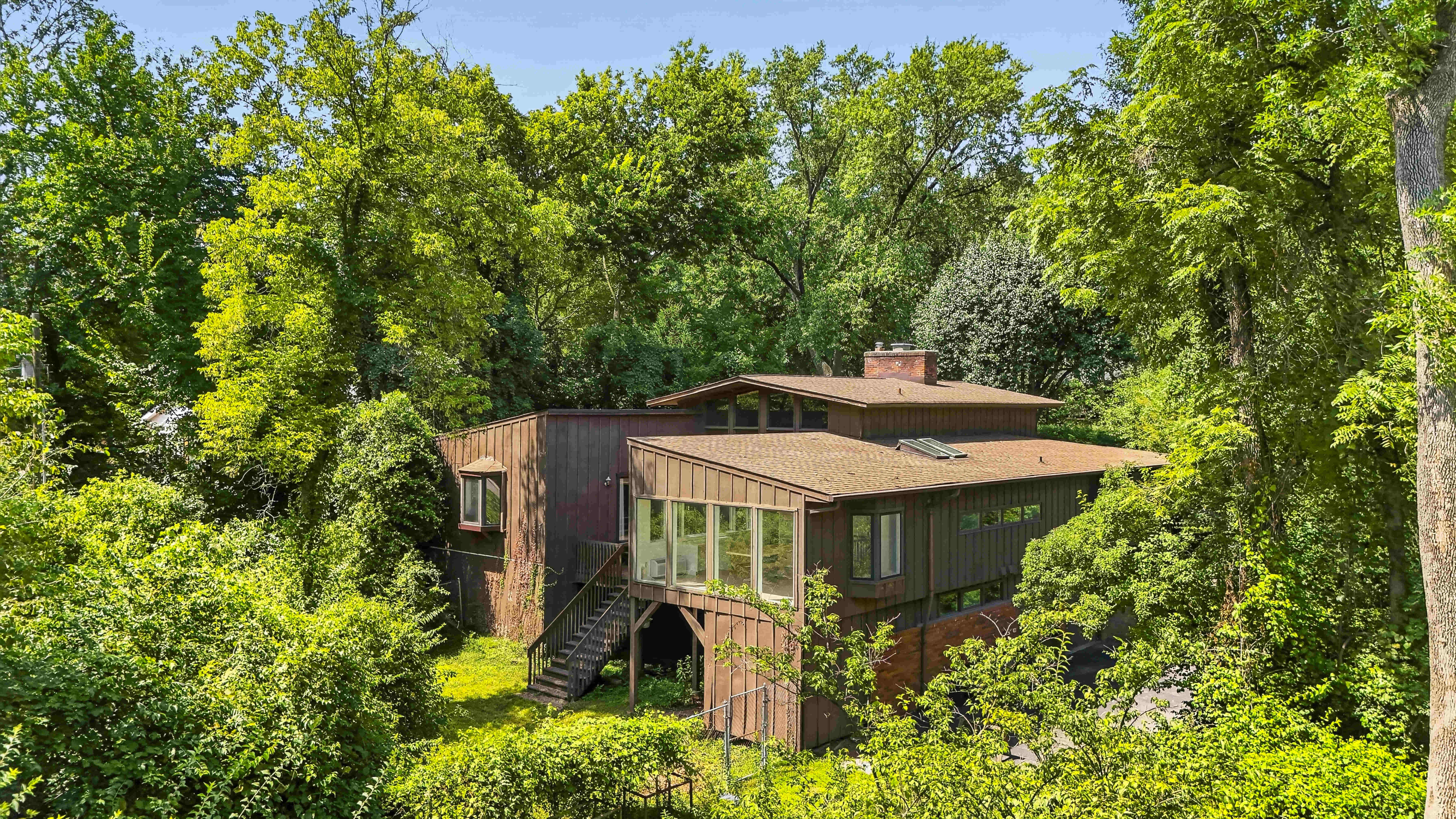 A Frontenac home on 2 Villa Coublay Drive