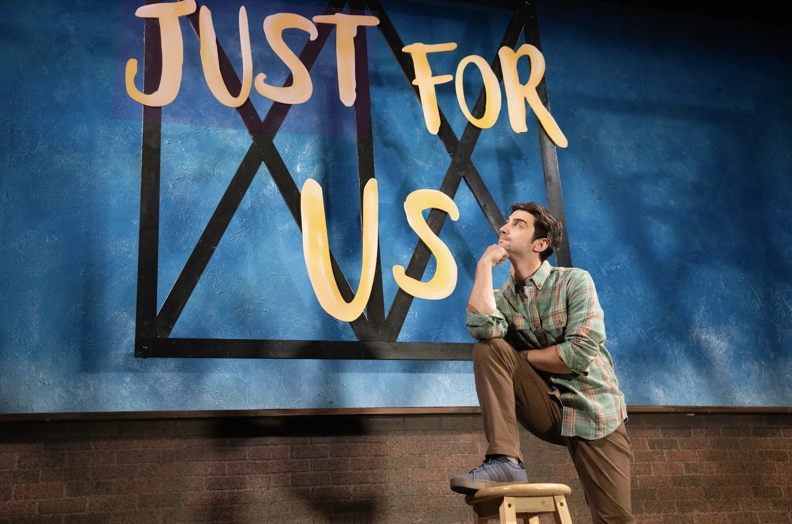 Alex Edelman’s ‘Just For Us’ hits the New Jewish Theatre stage