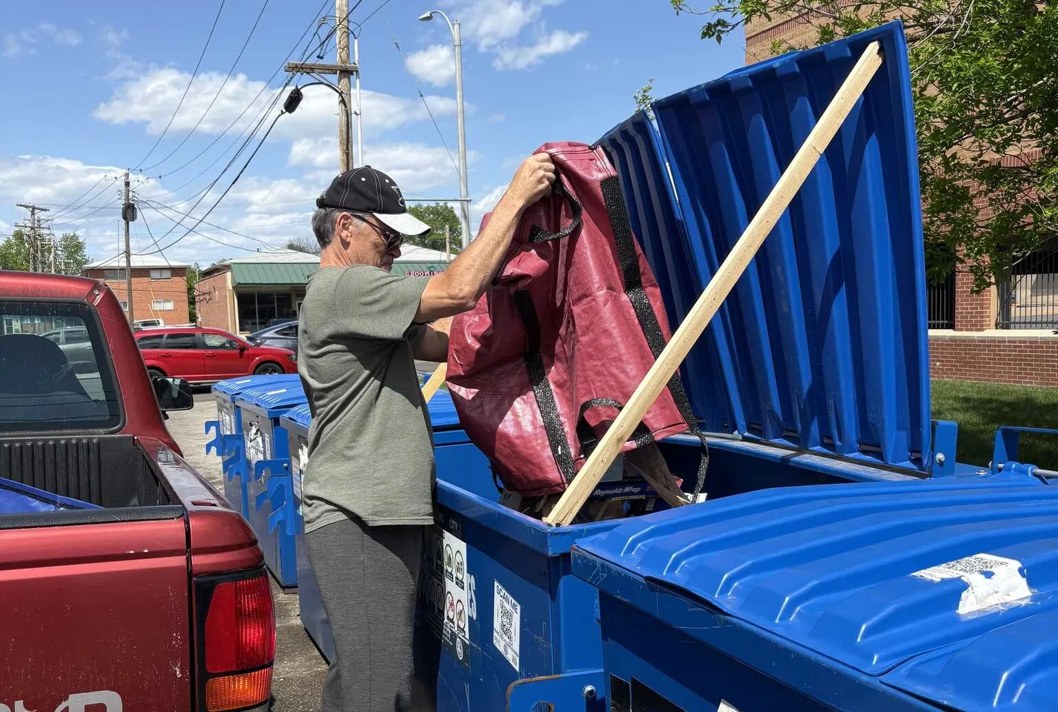 Recycle With Me aims to do what the City of St. Louis won’t: pick up recycling