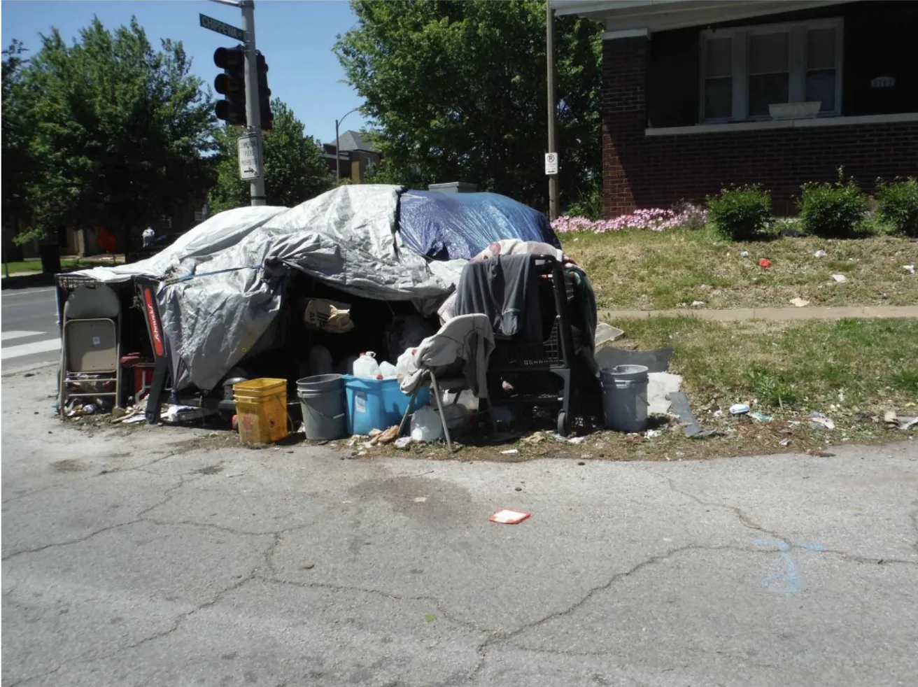 Trial kicks off in lawsuit over St. Louis’ failure to evict sidewalk encampment 