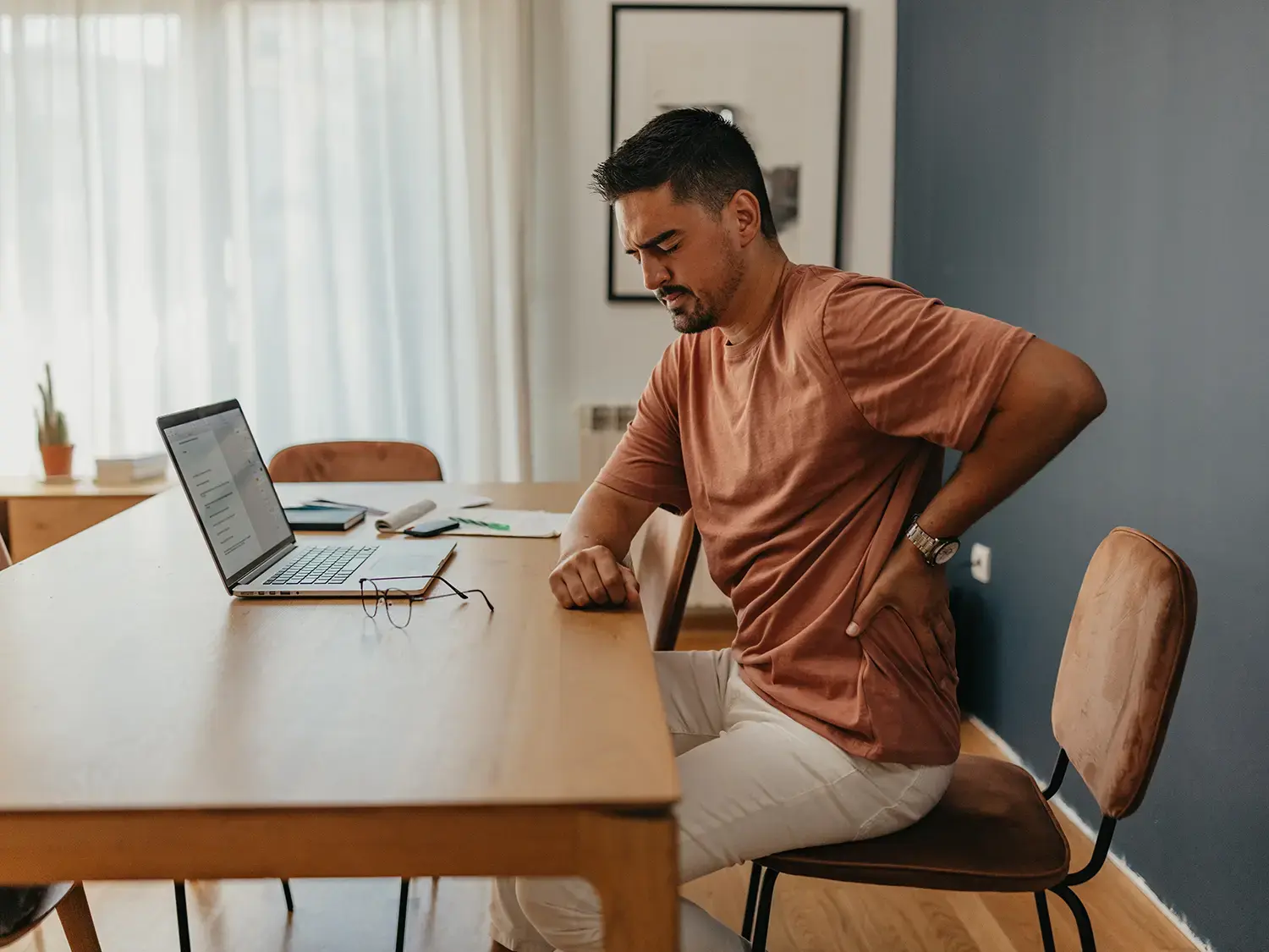 How to treat back pain: St. Louis experts explain your options