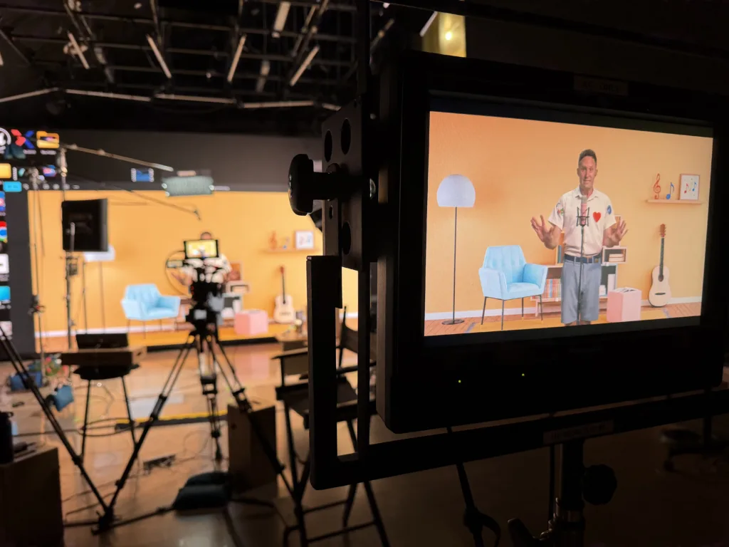 Laren Loveless in the Nine PBS "Teaching in Room 9" studio
