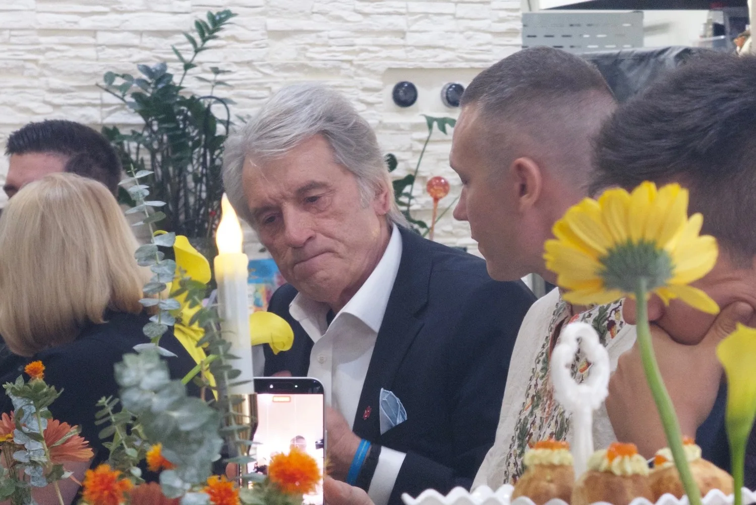 Visit by former president Viktor Yushchenko fills St. Louis Ukrainians with hope
