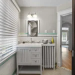 1%20Northcote%20Road%20Brentwood%2063144%20hall%20bathroom%202.webp