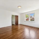 26-print-23_Interior.webp