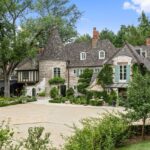 5Chateau_bestexterior.jpg