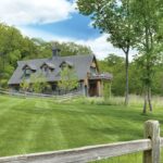 Exterior-with-fence.jpg