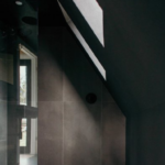 Floor-to-cieling%20shower.png
