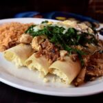 Luis%20Especial%20Enchiladas.JPG