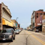 Naffziger%20Looking%20Up%20Collinsville%20Avenue.JPG