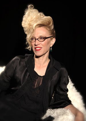valerie-steele.jpg