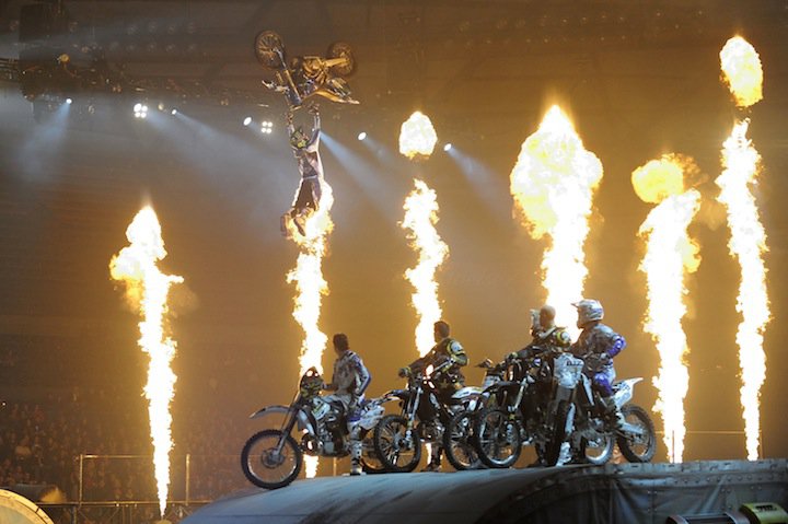 Nuclear Cowboyz Hit the Scottrade Center This Weekend