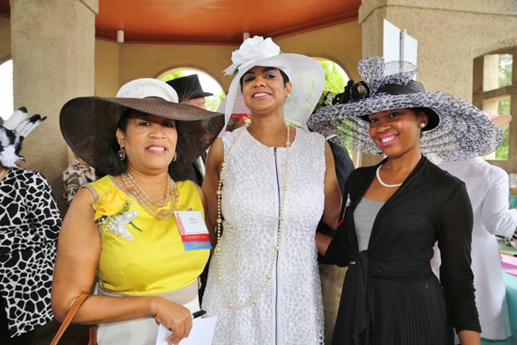 HatLunch003.jpg